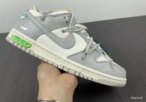 42 DM1602-117 Dunk Low Nike O-W Lot 0426
